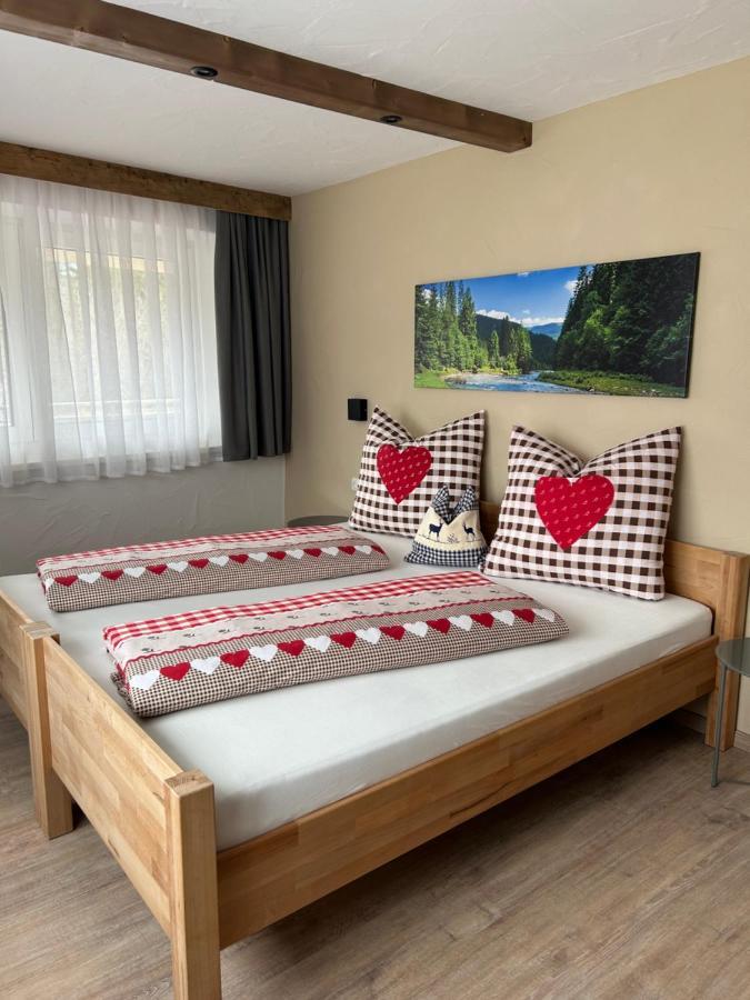 Ferienwohnungen Lodge-B Weissenbach am Lech Eksteriør billede