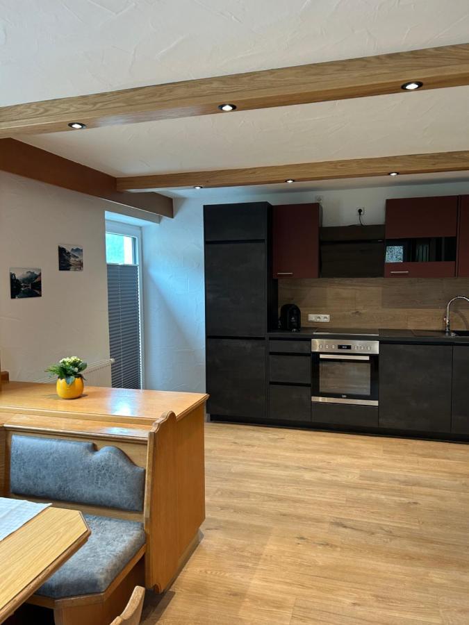 Ferienwohnungen Lodge-B Weissenbach am Lech Eksteriør billede