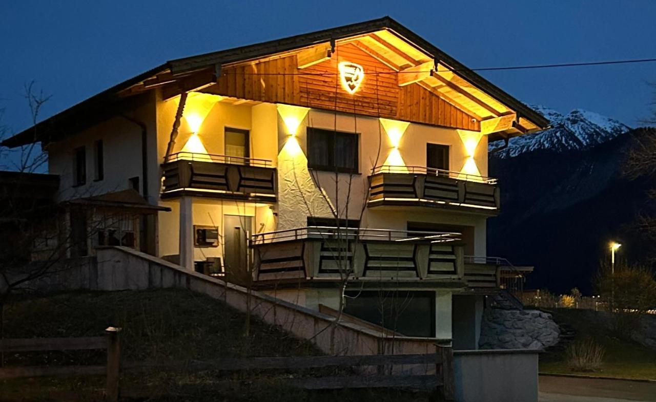 Ferienwohnungen Lodge-B Weissenbach am Lech Eksteriør billede