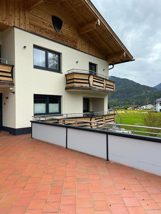 Ferienwohnungen Lodge-B Weissenbach am Lech Eksteriør billede
