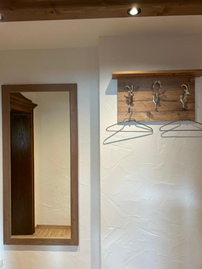 Ferienwohnungen Lodge-B Weissenbach am Lech Eksteriør billede
