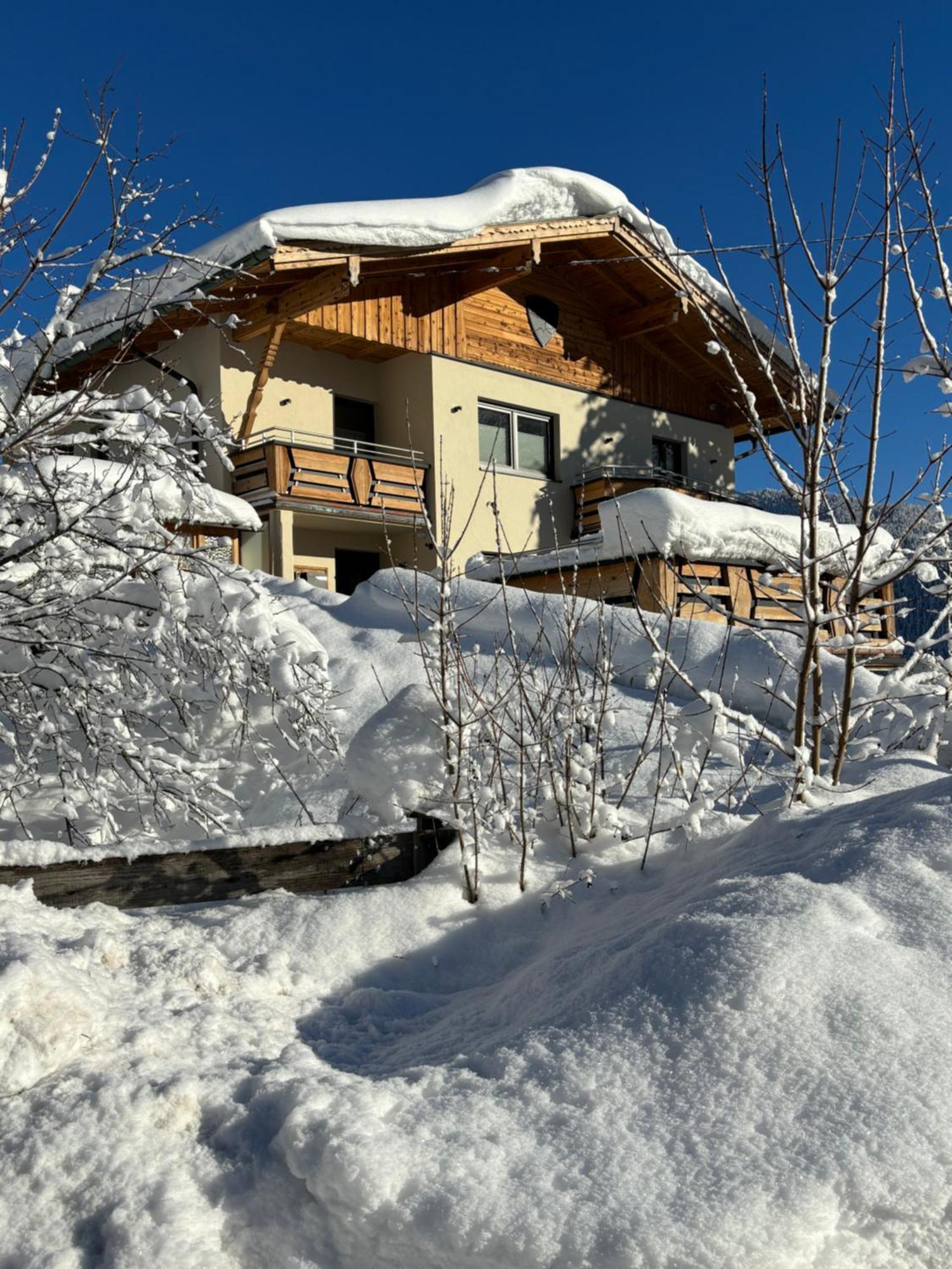 Ferienwohnungen Lodge-B Weissenbach am Lech Eksteriør billede