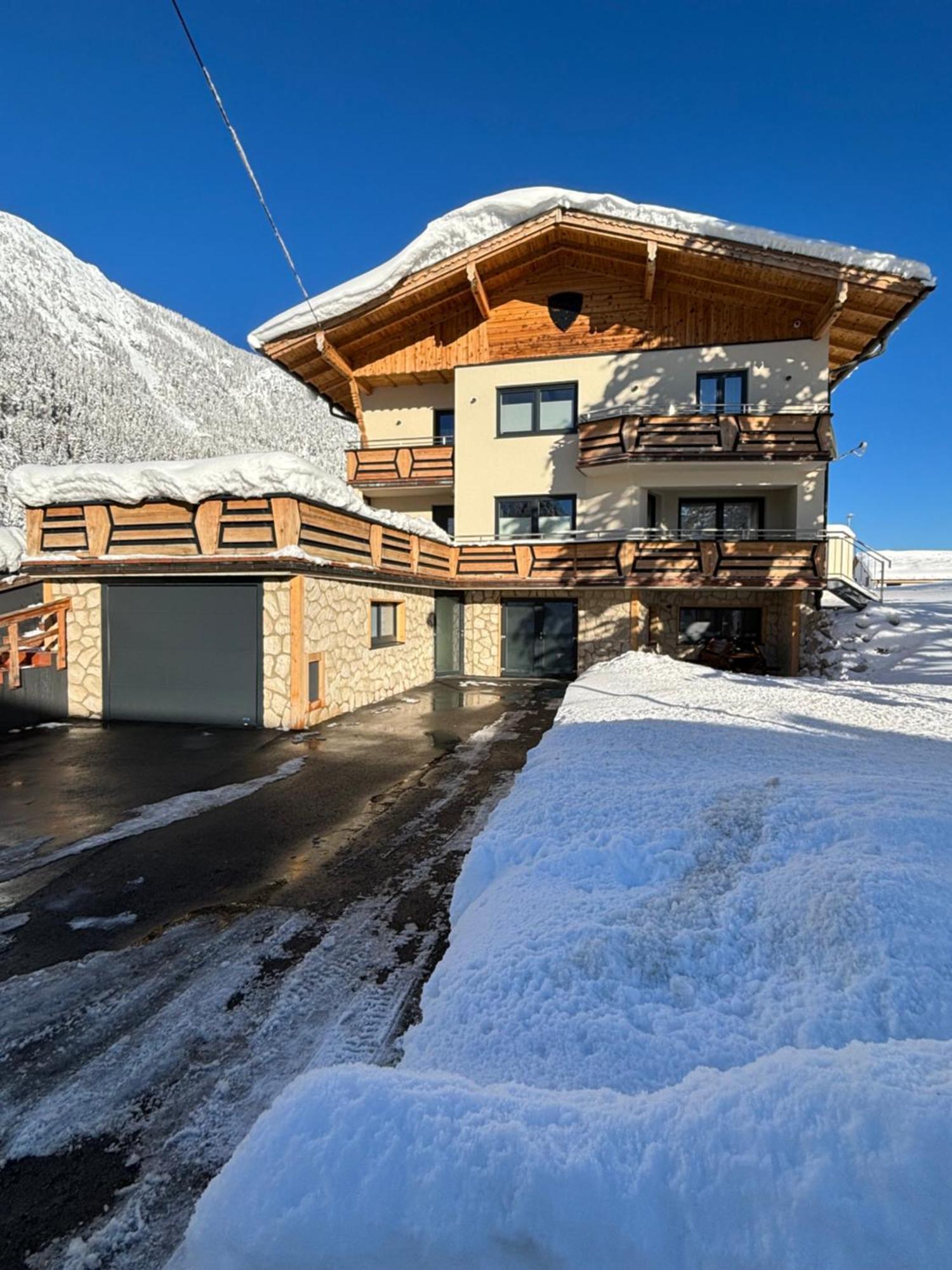 Ferienwohnungen Lodge-B Weissenbach am Lech Eksteriør billede