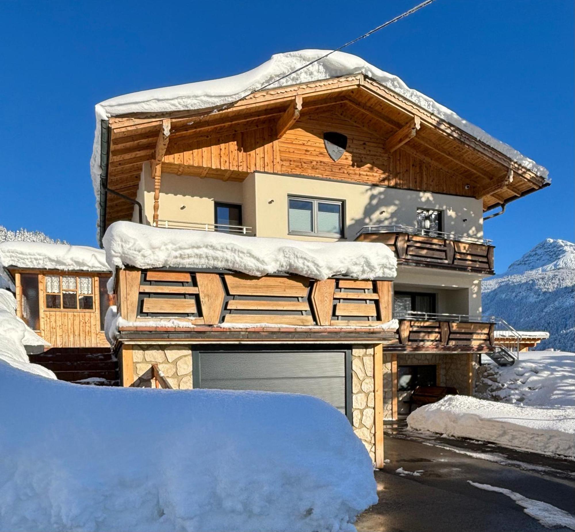 Ferienwohnungen Lodge-B Weissenbach am Lech Eksteriør billede
